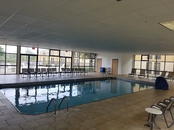 La Quinta Inn by Wyndham Davenport & Conference Center 4