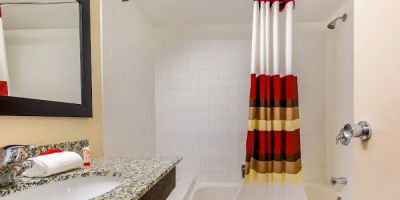 Hotel Moline Downtown IL I-74 North