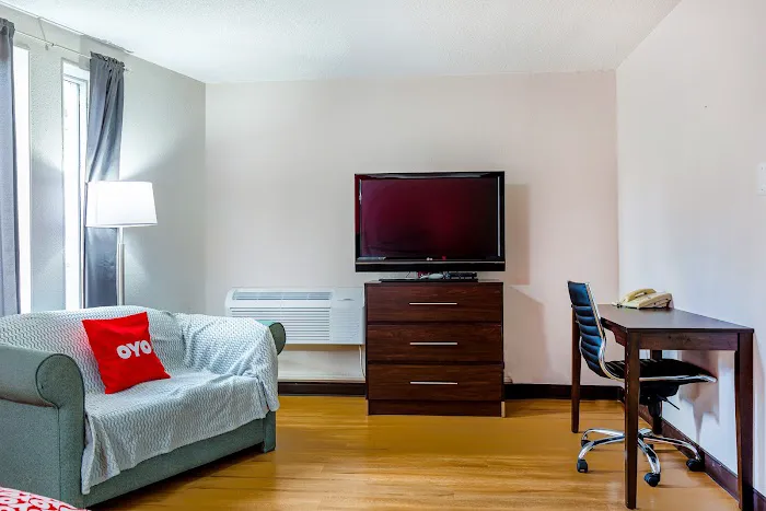 Hotel Moline Downtown IL I-74 North 4