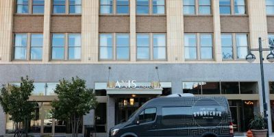 The Axis Moline Hotel, Tapestry Collection by Hilton