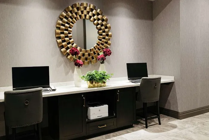 The Axis Moline Hotel, Tapestry Collection by Hilton 4