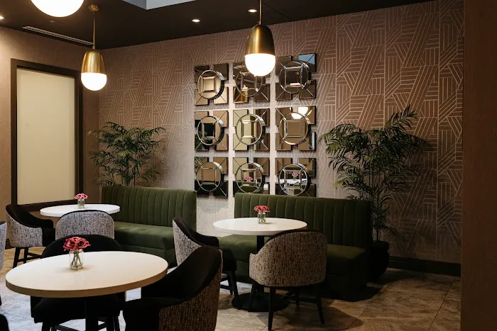 The Axis Moline Hotel, Tapestry Collection by Hilton 4