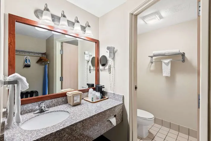 Best Western Airport Inn 4