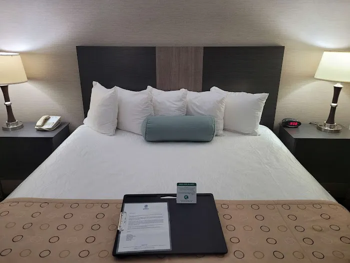 Best Western Airport Inn 4
