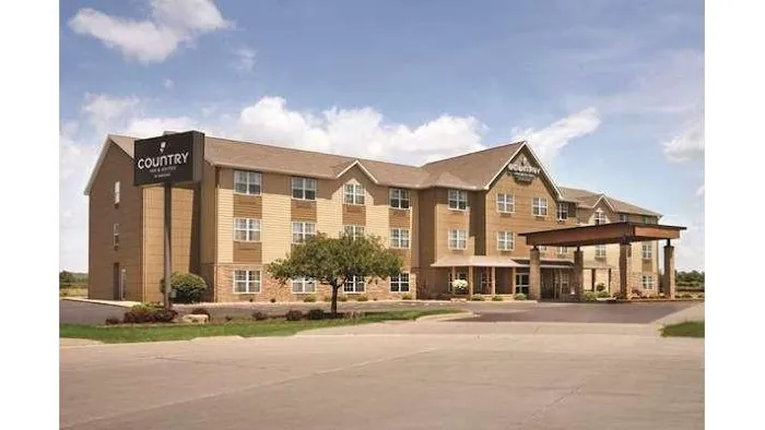 Country Inn & Suites by Radisson, Moline Airport, IL 4