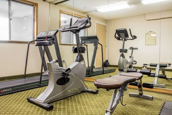 Quality Inn & Suites Moline Airport 4