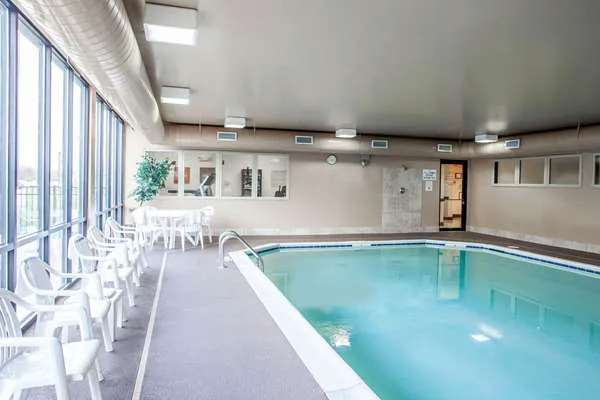Comfort Suites 4