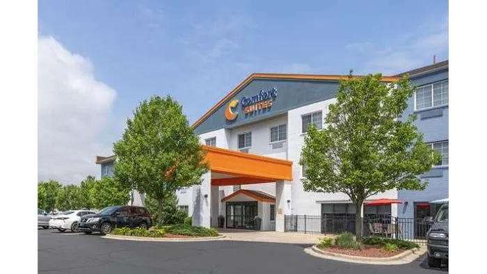 Comfort Suites 4