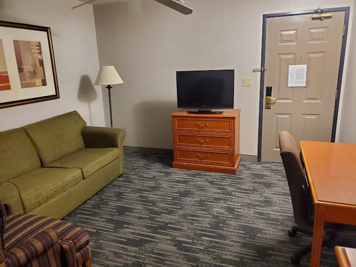 Country Inn & Suites by Radisson, Elgin, IL 4