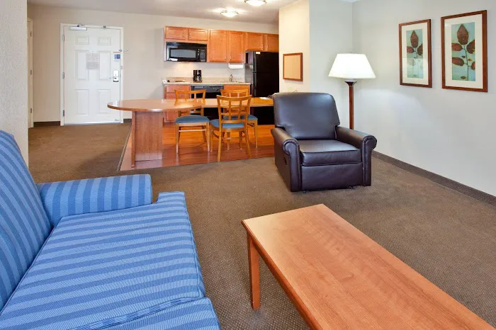 Candlewood Suites Elgin NW-Chicago by IHG 4