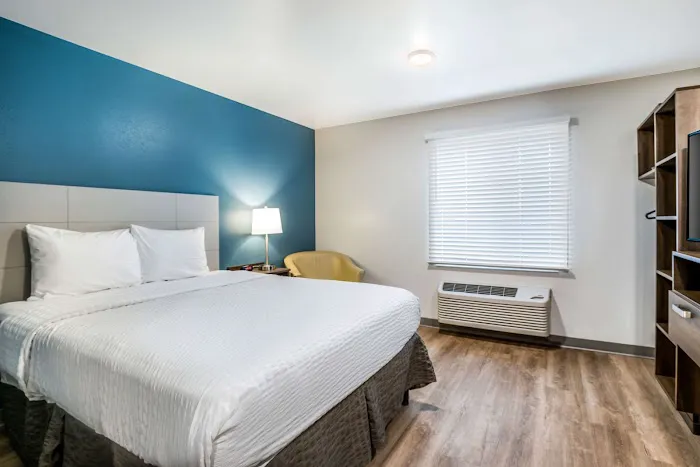 WoodSpring Suites Elgin - Chicago 4