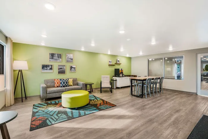 WoodSpring Suites Elgin - Chicago 4