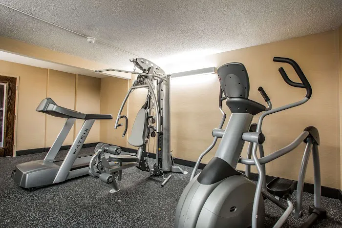 Quality Inn Elgin I-90 4