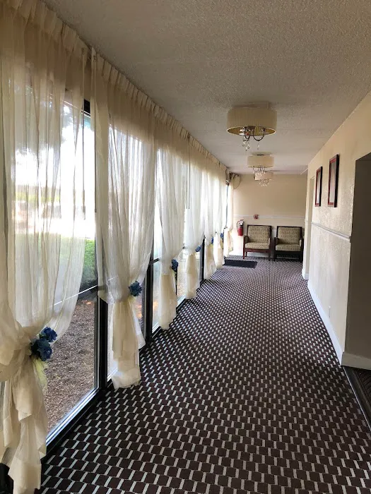 Lexington Inn & Suites NW Chicago Elgin 4
