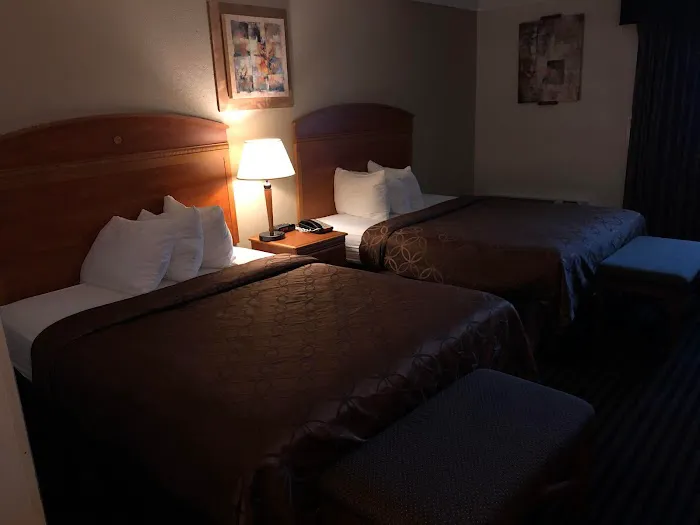 Lexington Inn & Suites NW Chicago Elgin 4