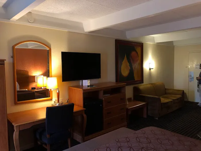 Lexington Inn & Suites NW Chicago Elgin 4