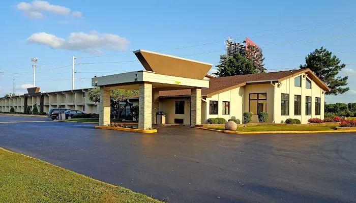 Lexington Inn & Suites NW Chicago Elgin 4