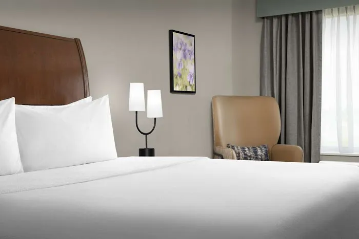 Hilton Garden Inn Hoffman Estates 4