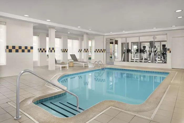 Hilton Garden Inn Hoffman Estates 4
