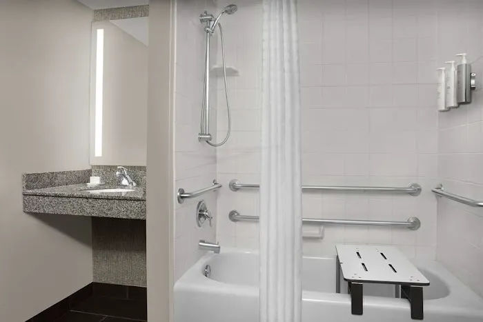 Hilton Garden Inn Hoffman Estates 4