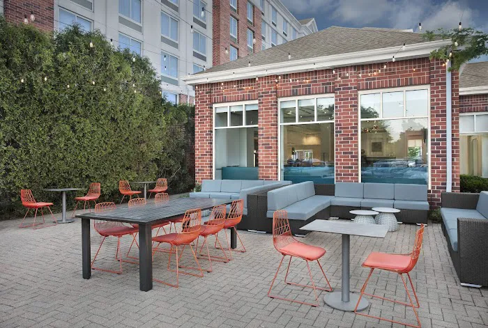 Hilton Garden Inn Hoffman Estates 4