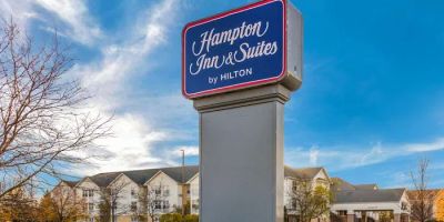 Hampton Inn & Suites Chicago/Hoffman Estates