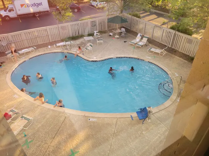 Country Inn & Suites by Radisson, Hoffman Estates, IL 4