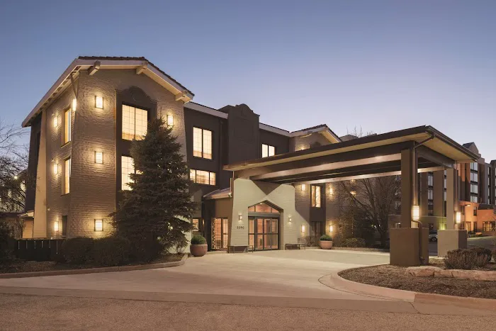 Country Inn & Suites by Radisson, Hoffman Estates, IL 4