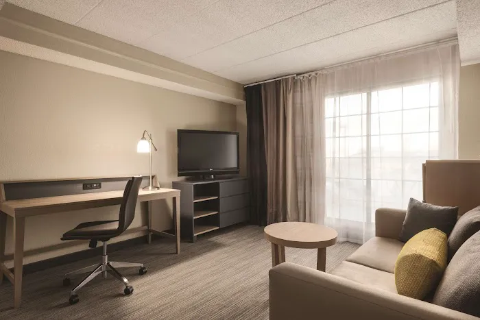 Country Inn & Suites by Radisson, Hoffman Estates, IL 4