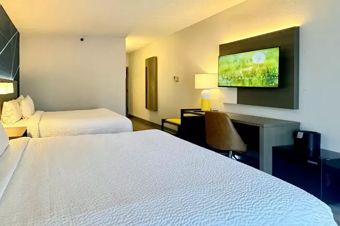 Comfort Inn & Suites Arlington Heights - Buffalo Grove 4