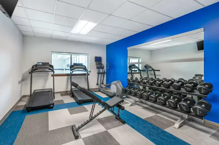 Comfort Inn & Suites Arlington Heights - Buffalo Grove 4