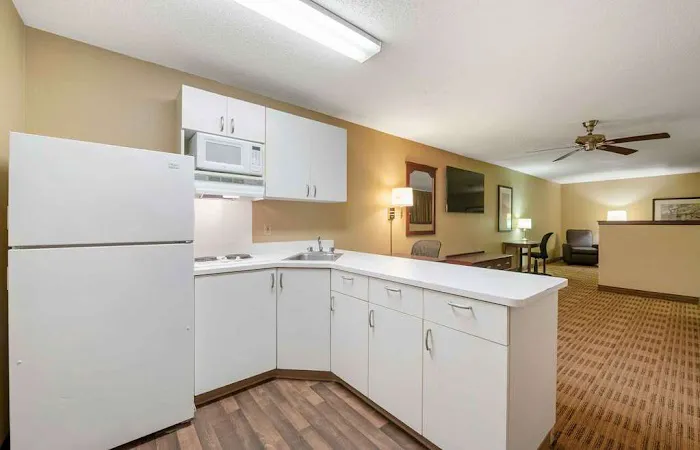 Extended Stay America - Chicago - Schaumburg - I-90 4