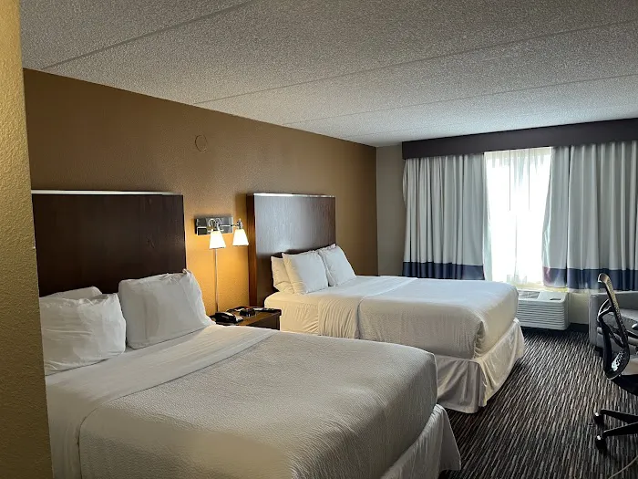 Four Points by Sheraton Buffalo Grove 4