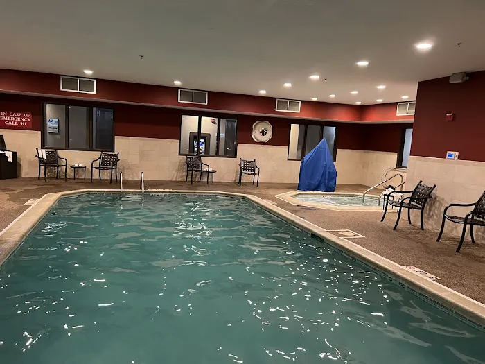 Holiday Inn Express & Suites Chicago-Deerfield/Lincolnshire by IHG 4