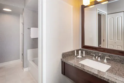 Chicago Marriott Suites Deerfield 4
