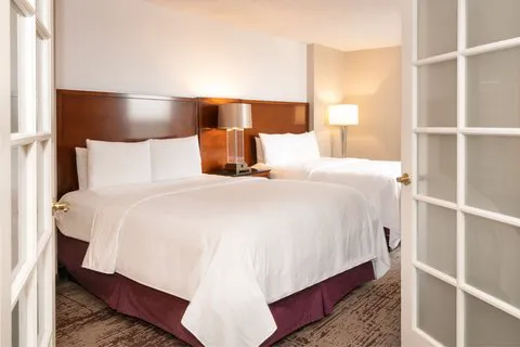 Chicago Marriott Suites Deerfield 4