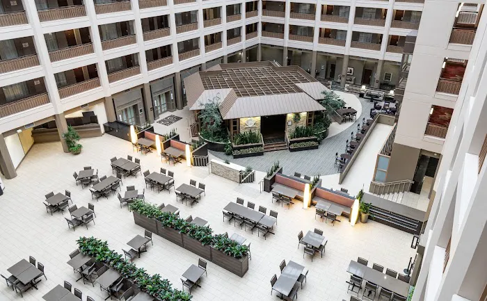 Embassy Suites by Hilton Chicago North Shore Deerfield 4