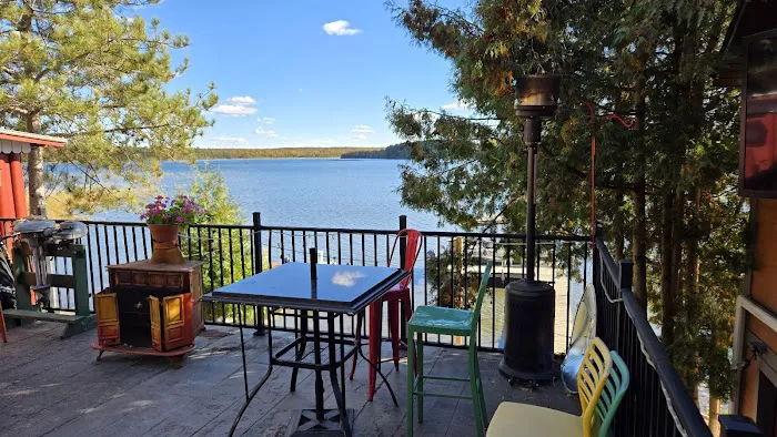 Johnnies Resort LLC 4