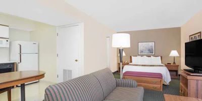 Hawthorn Extended Stay by Wyndham Green Bay