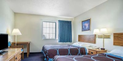 Super 8 by Wyndham Neillsville WI