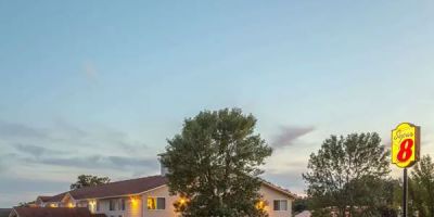 Super 8 by Wyndham Cresco IA