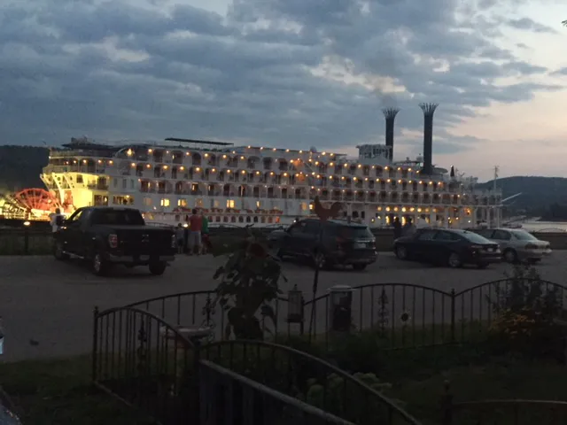 Inn On the River 4