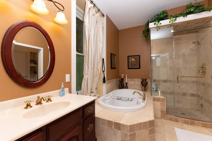 Elkader Jailhouse Inn 4