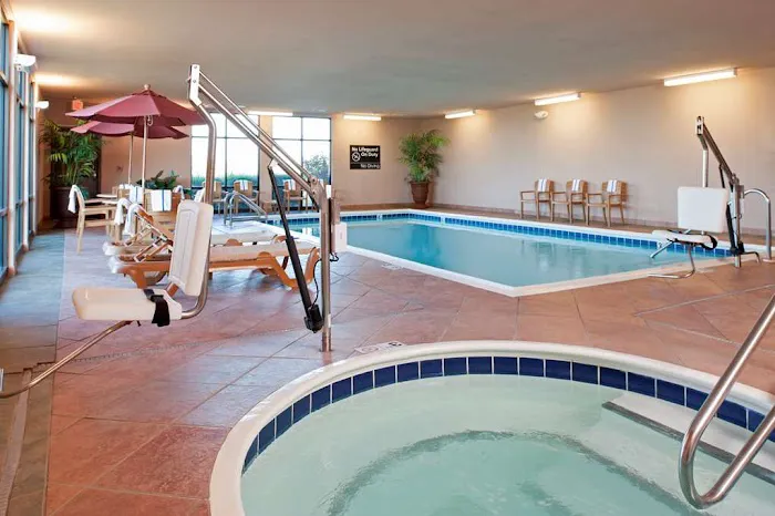 Hampton Inn & Suites Moline-Quad City Int'l Aprt 4