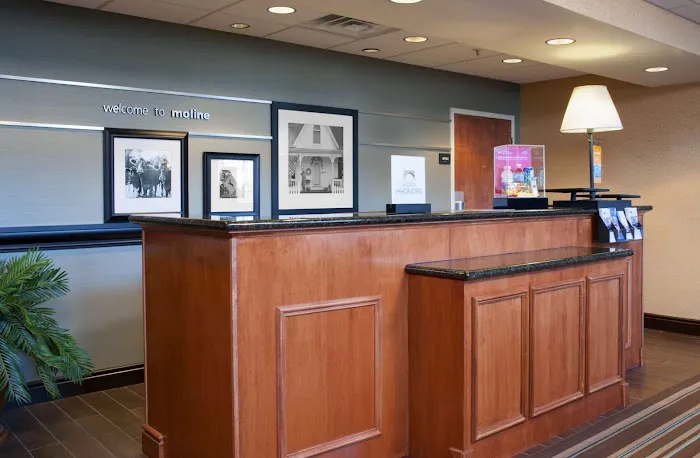 Hampton Inn & Suites Moline-Quad City Int'l Aprt 4