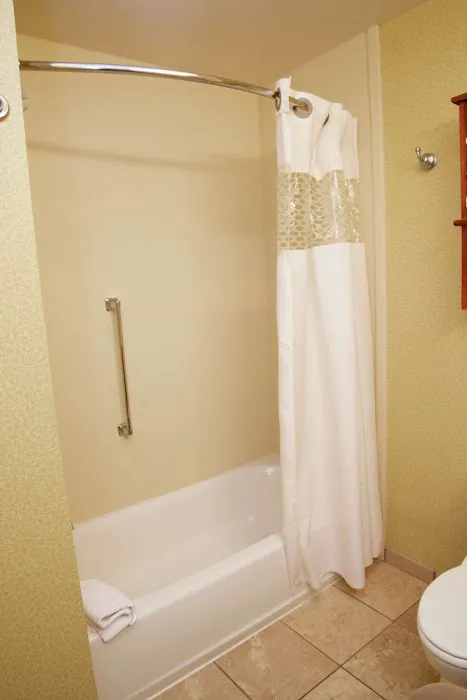 Hampton Inn & Suites Moline-Quad City Int'l Aprt 4