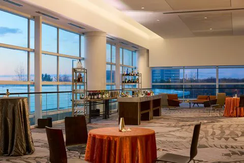 Renaissance Schaumburg Convention Center Hotel 4