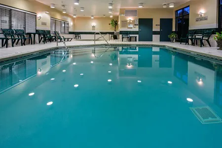 Country Inn & Suites by Radisson, Schaumburg, IL 4
