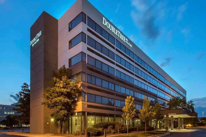 DoubleTree by Hilton Chicago Schaumburg 4