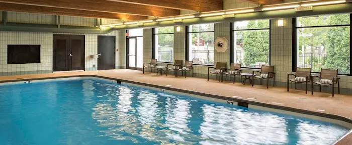 DoubleTree by Hilton Chicago Schaumburg 4